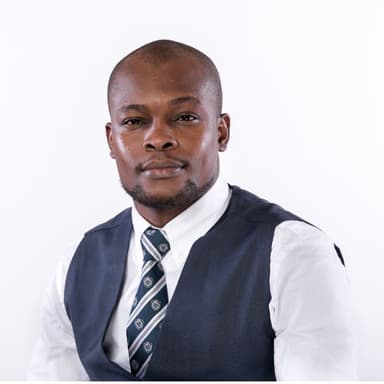 Community Manager & Analyst