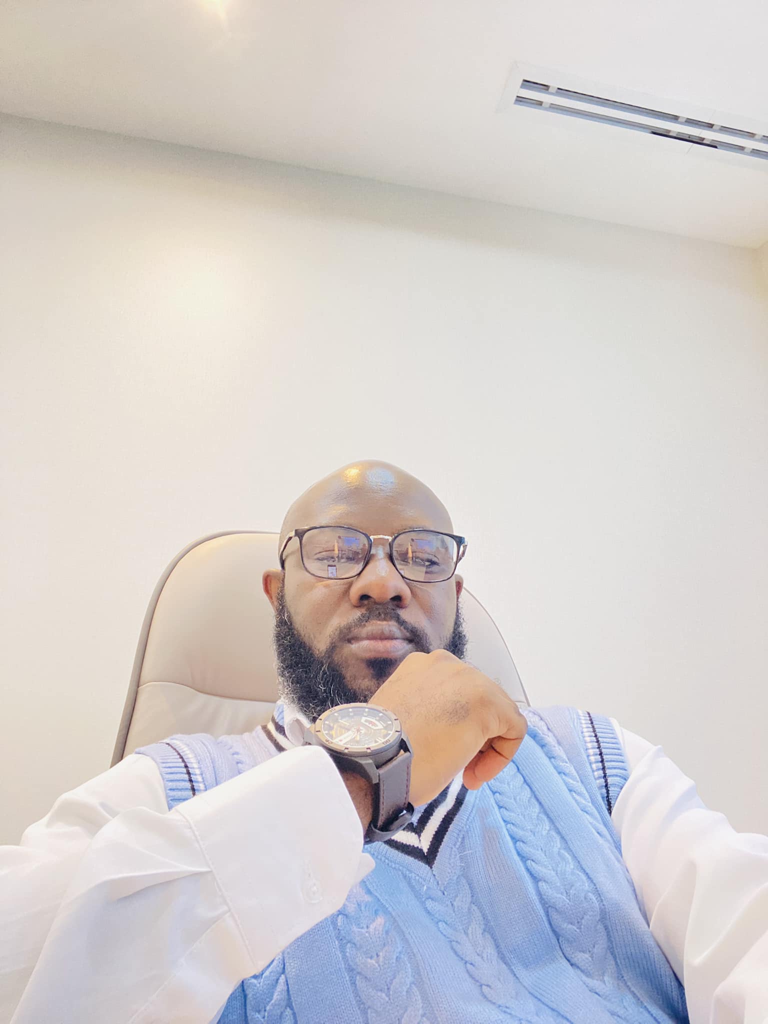Jr Blockchain Developer ,Social Media Manager, Discord Moderator