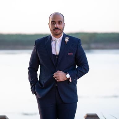 CEO , crypto expert, consultant