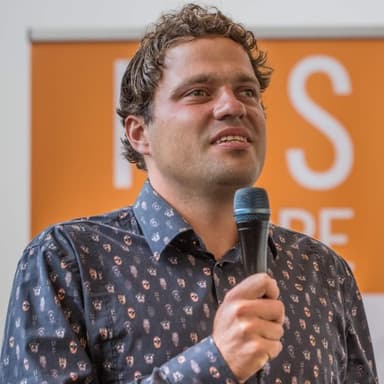Ambitious Crypto Educator