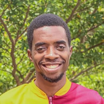 COMMUNITY MANAGER/ SOCIAL MEDIA MANAGEMENT 