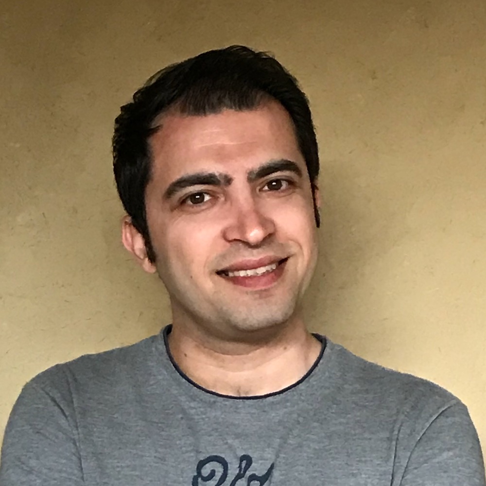 Digital Marketing and Community Expert 