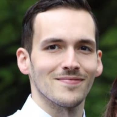 Senior Community Manager