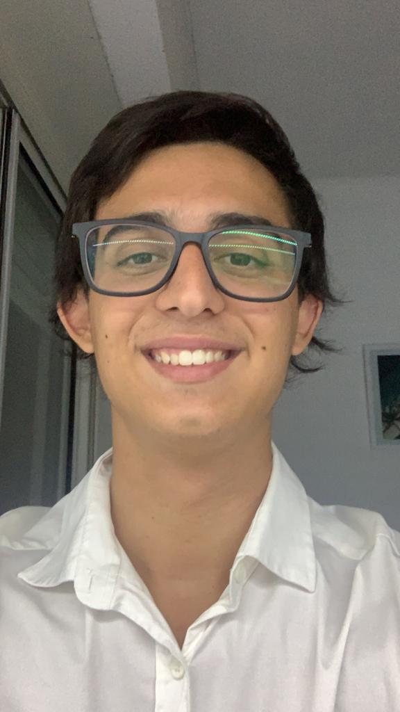 Social Media & Community Manager