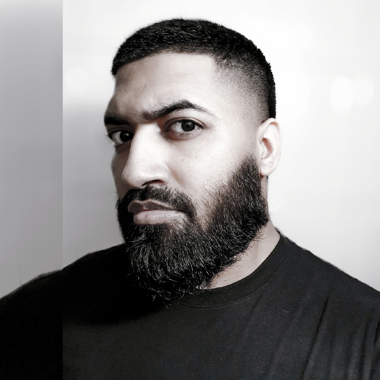Experienced Head of Marketing for Established DeFi  Protocol.