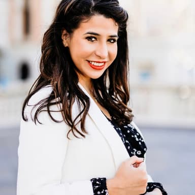 PR, Branding, Communications Expert