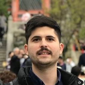 Crypto Investment Analyst