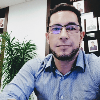 Senior Community Manager