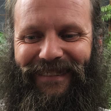 Independent Crypto Investor and Community Manager