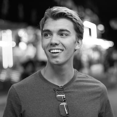 Crypto Community Interns