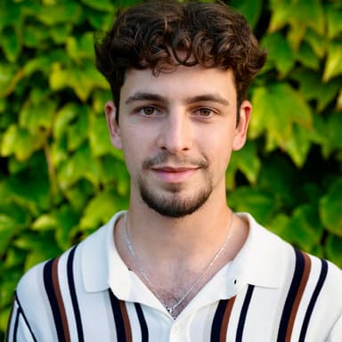 Junior Blockchain Developer / Community Manager