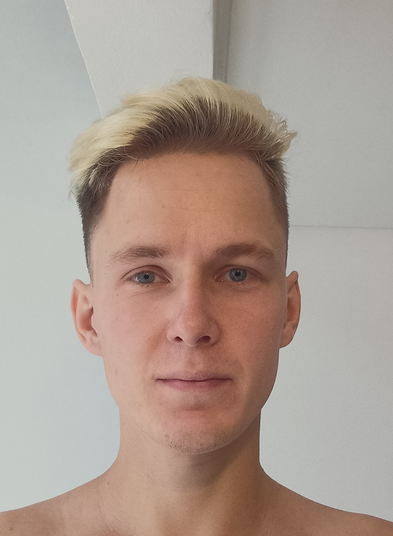 Front-end developer specialized in React.js and React Native