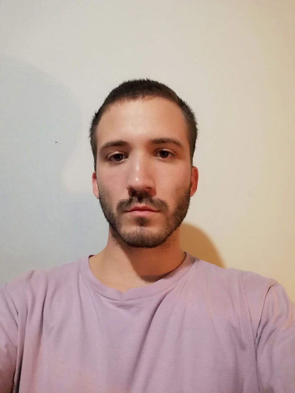 Graphic and UX/UI designer. Social media management.