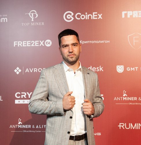 Digital marketer with a focus on SEO and content