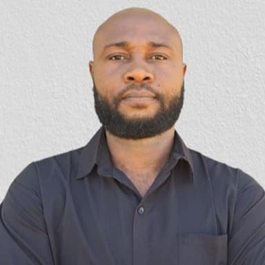 Community Manager | Project Manager | Prompt Engineer