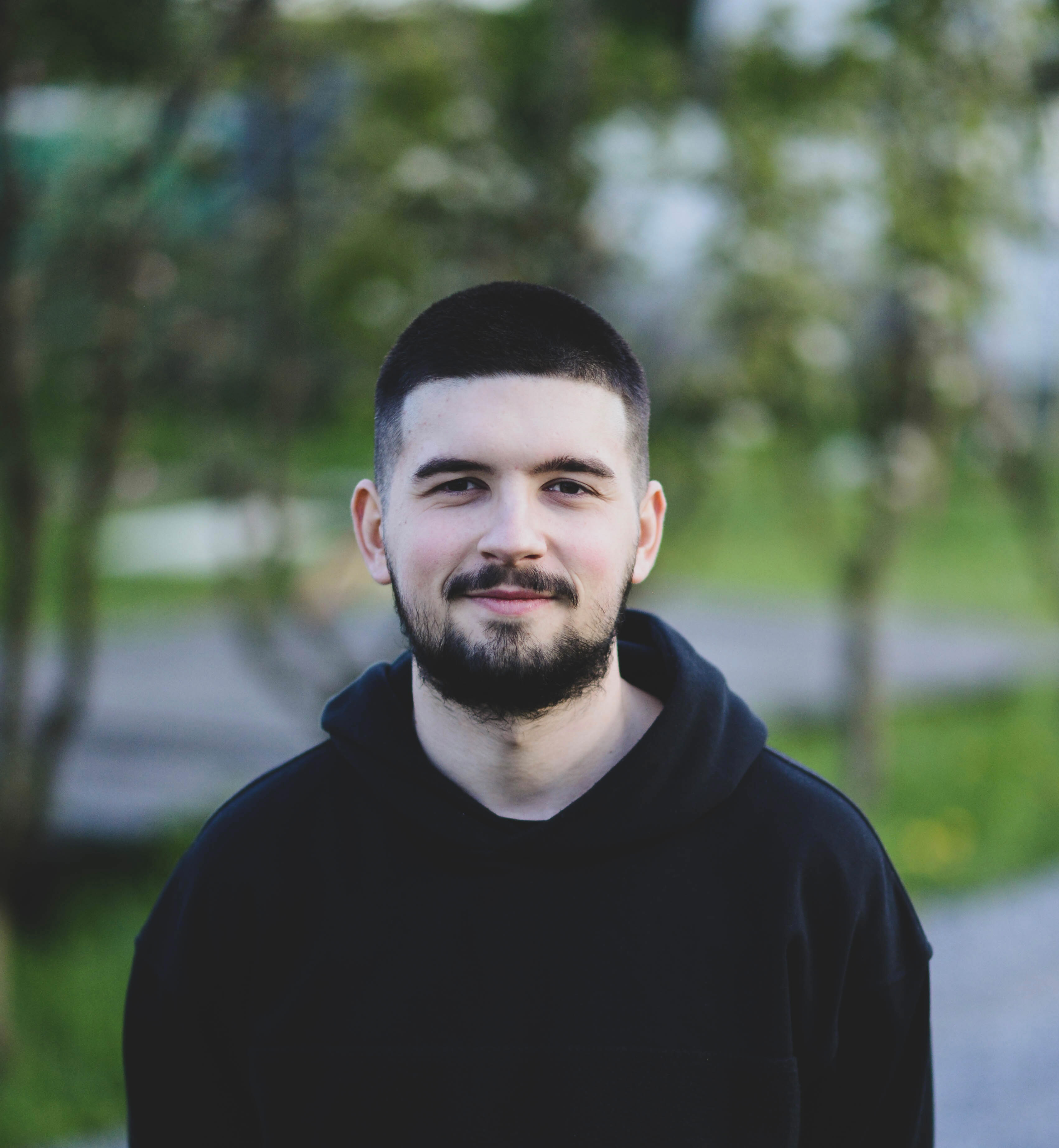 UI/UX Designer