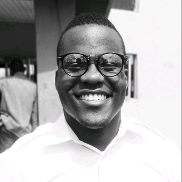Growth marketer, community moderator, social media manager