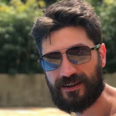 Outstanding Crypto Writer & Editor to Run Copywriting Empire